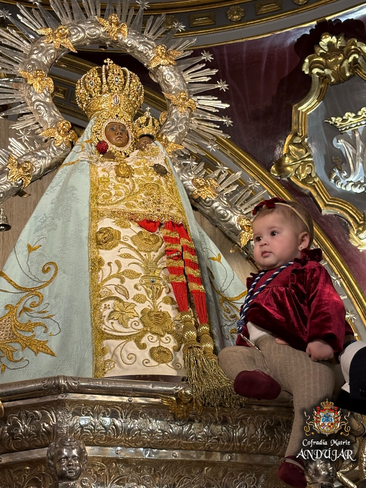 Puede ser una imagen de texto que dice "ុត e Cofradía CofradiaMatriz Matrie ANDUgAR"