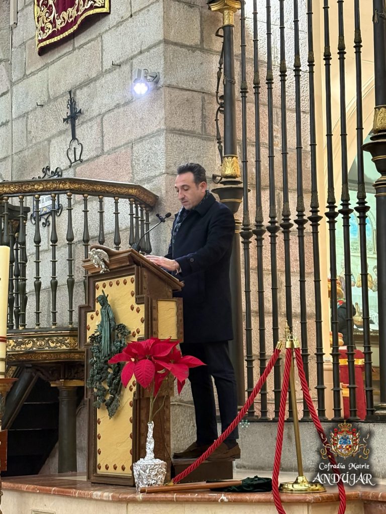 Puede ser una imagen de templo, la Basílica del Santuario Nacional de la Inmaculada Concepción y texto que dice "Cofradía CofradíaMatriz Matriz ANDUIgAR"