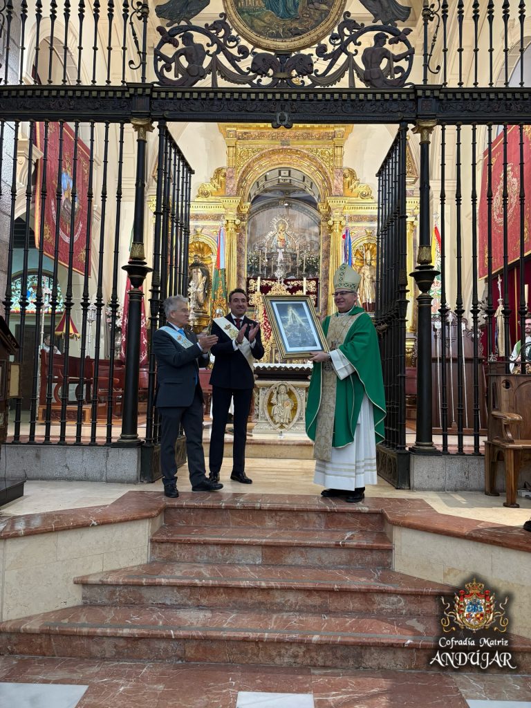 Puede ser una imagen de la Basílica del Santuario Nacional de la Inmaculada Concepción y templo