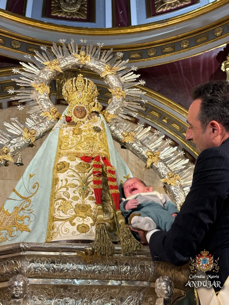 Puede ser una imagen de la Basílica del Santuario Nacional de la Inmaculada Concepción y texto