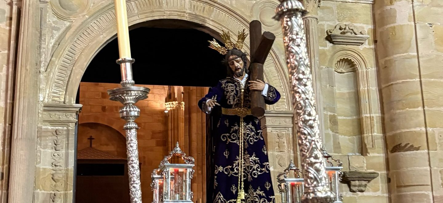 Puede ser una imagen de texto